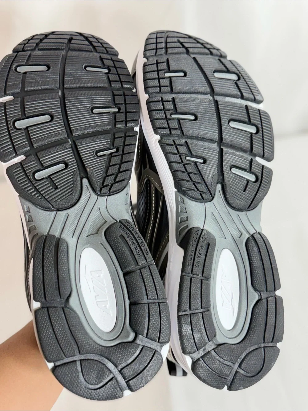 Avia Men's Gray and Black Mesh Athletic Trainers